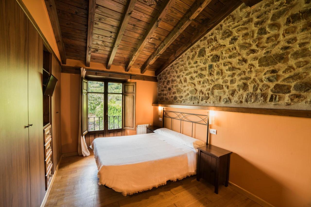 Mirador De Picos Guest House Aliezo Bagian luar foto