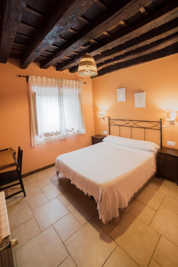 Mirador De Picos Guest House Aliezo Bagian luar foto
