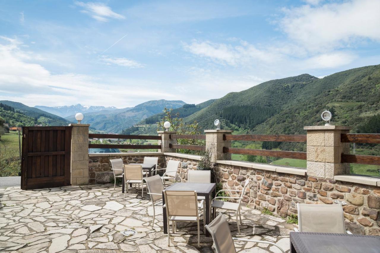 Mirador De Picos Guest House Aliezo Bagian luar foto