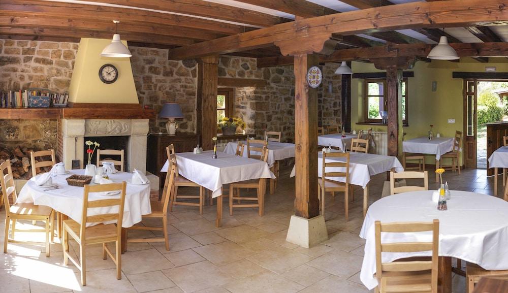 Mirador De Picos Guest House Aliezo Bagian luar foto
