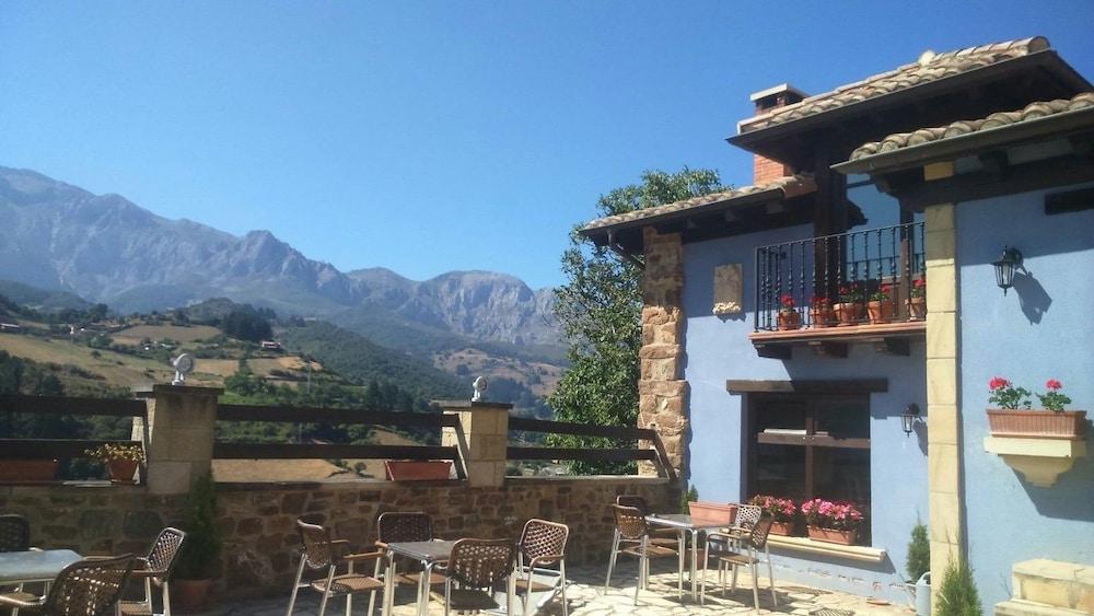 Mirador De Picos Guest House Aliezo Bagian luar foto